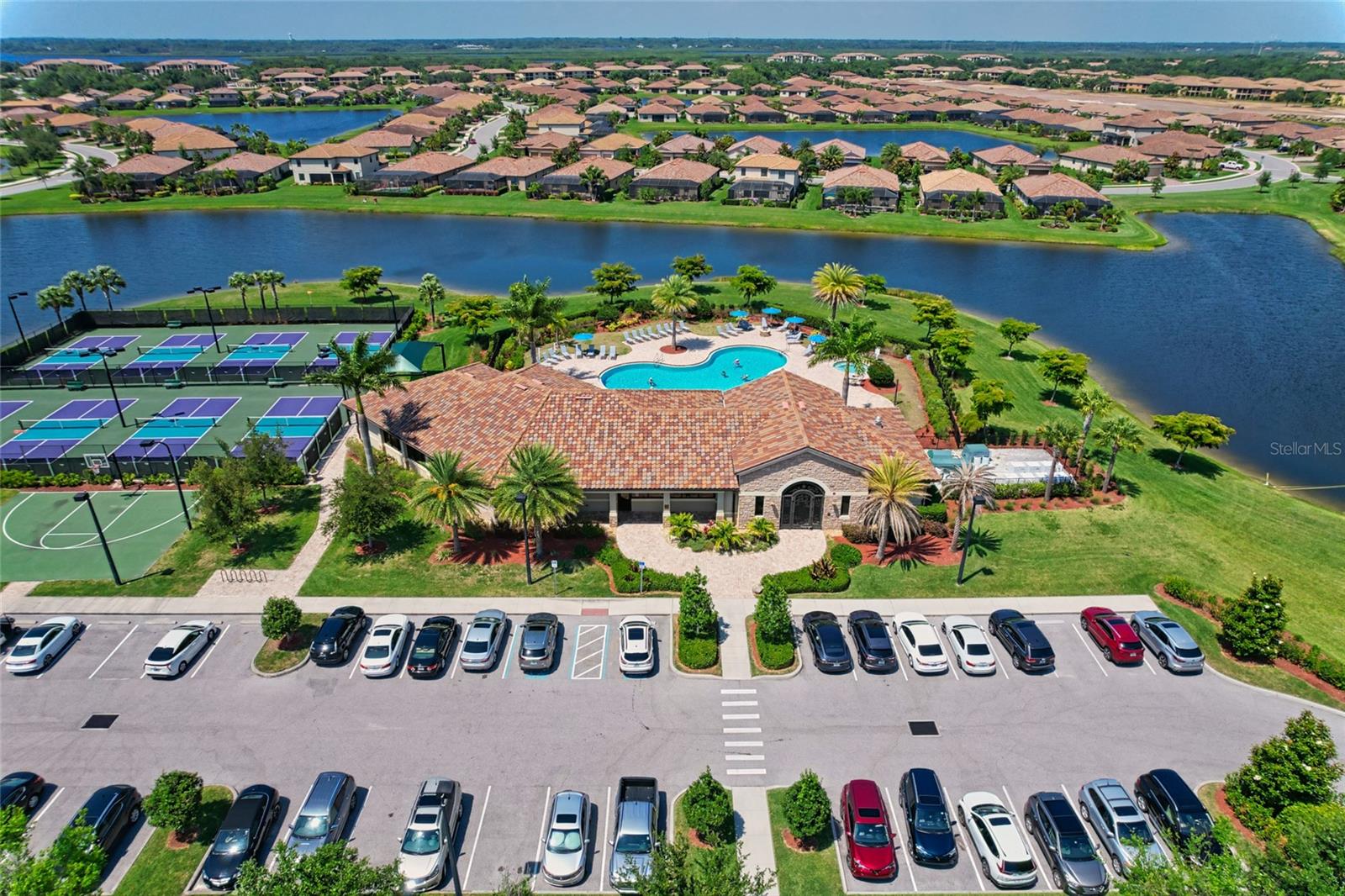 RIVER STRAND - Residential