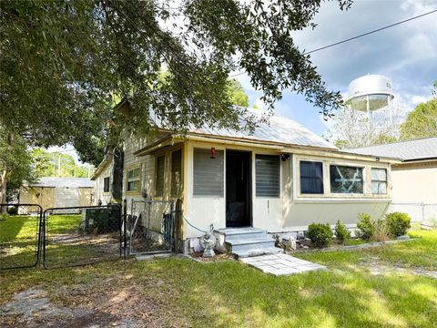 Photo of 427 Center Street, Starke, FL 32091 (MLS # GC534270) Photo of 427 Center Street, Starke, FL 32091 (MLS # GC534270)