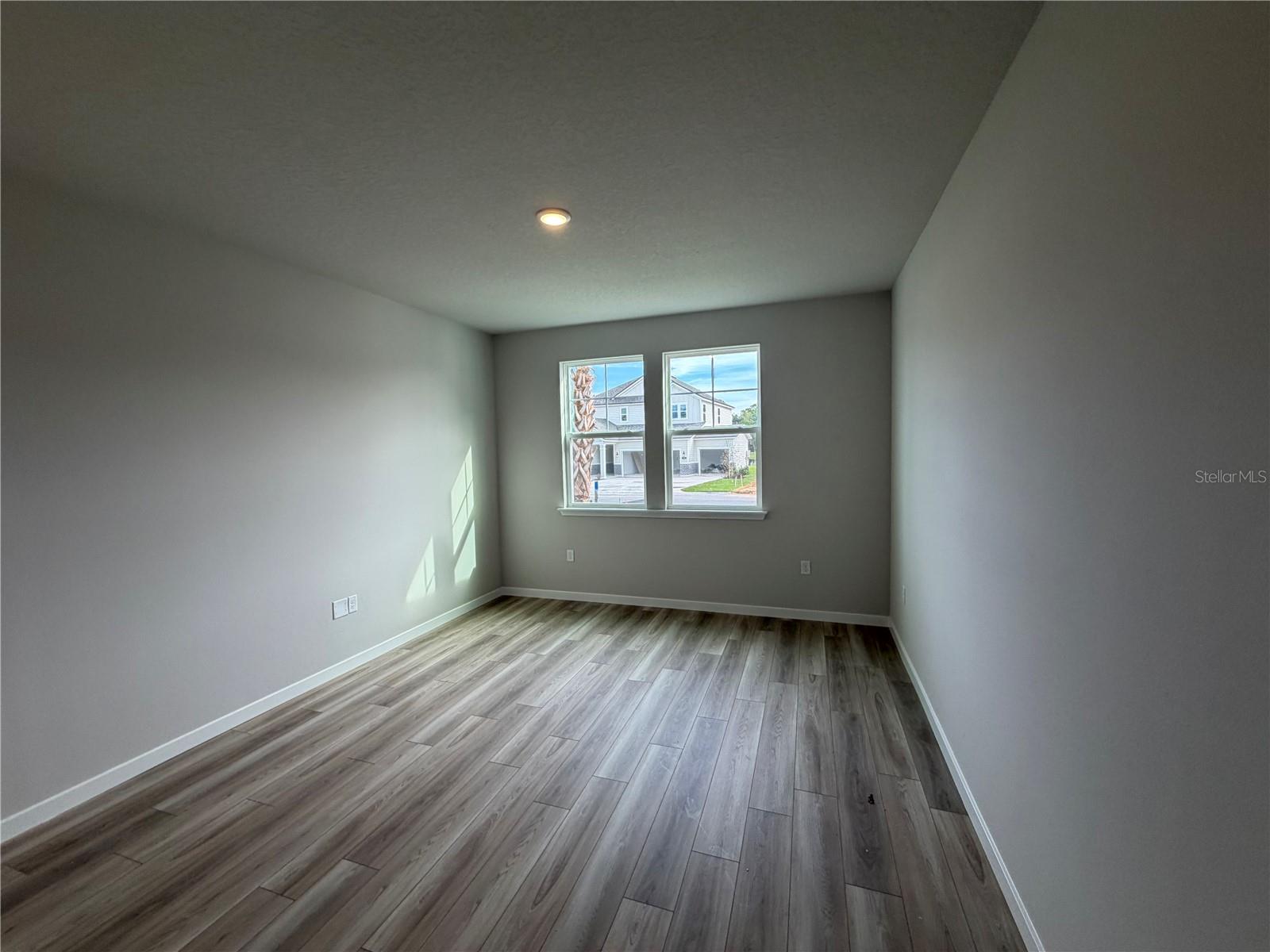 RESERVE EAST - Residential