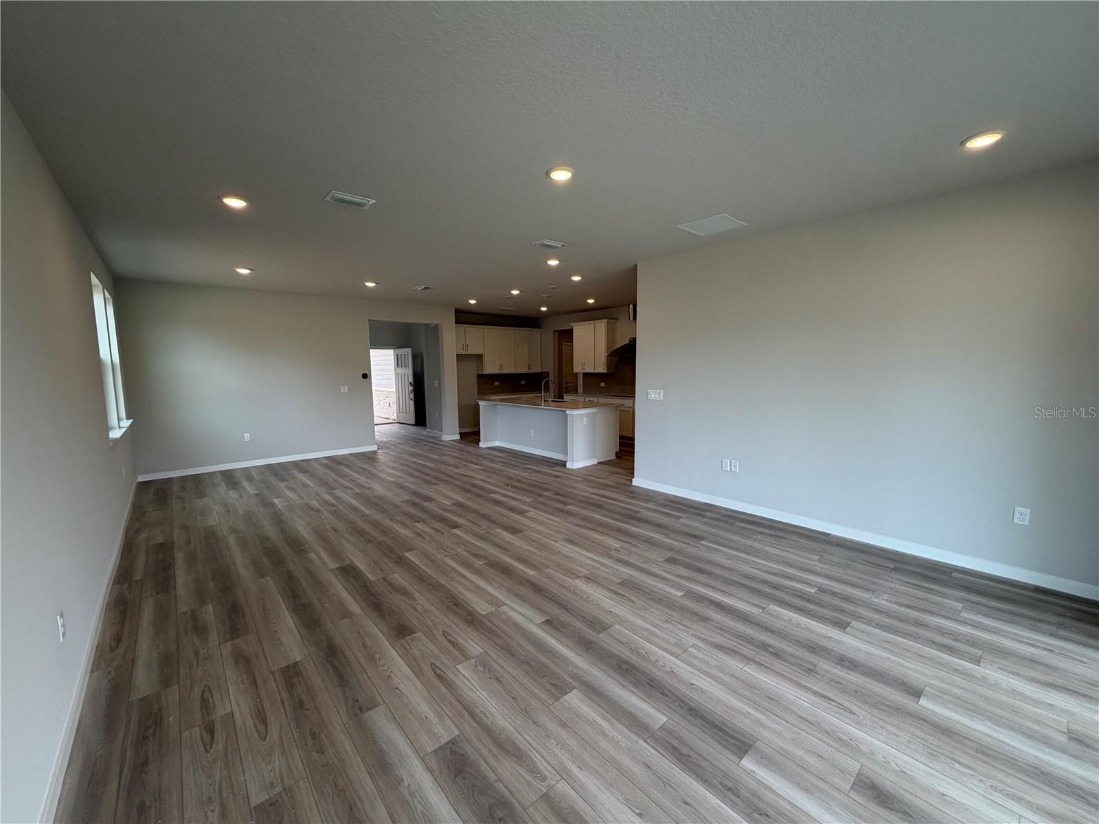 RESERVE EAST - Residential