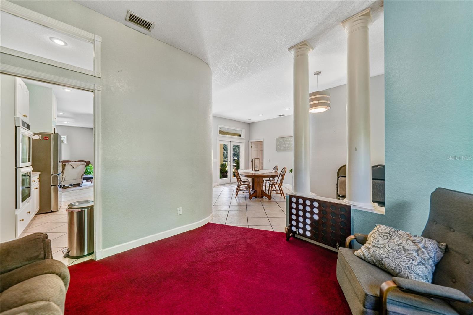 VOSS OAKS - Residential