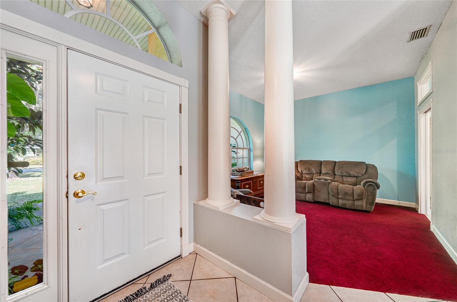 VOSS OAKS - Residential