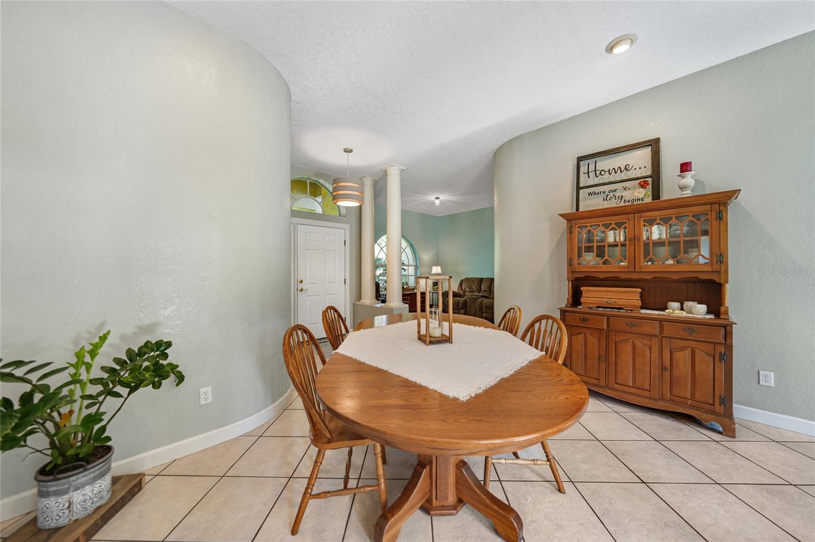 VOSS OAKS - Residential