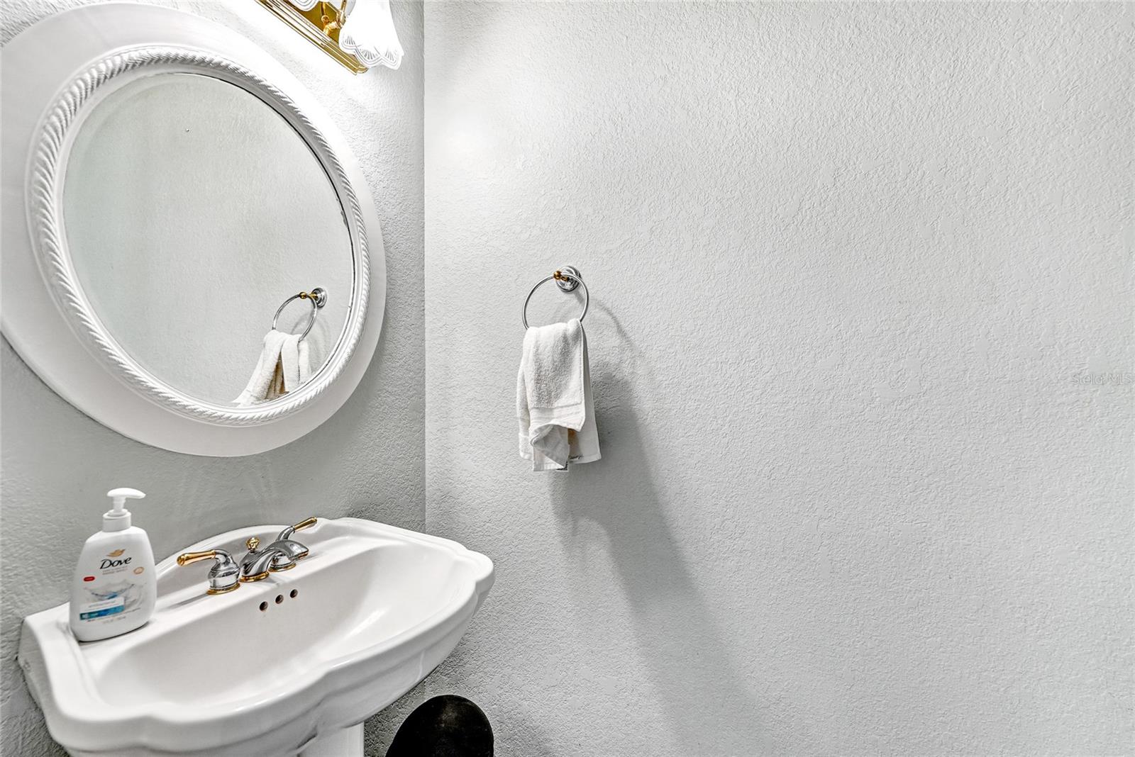 VOSS OAKS - Residential