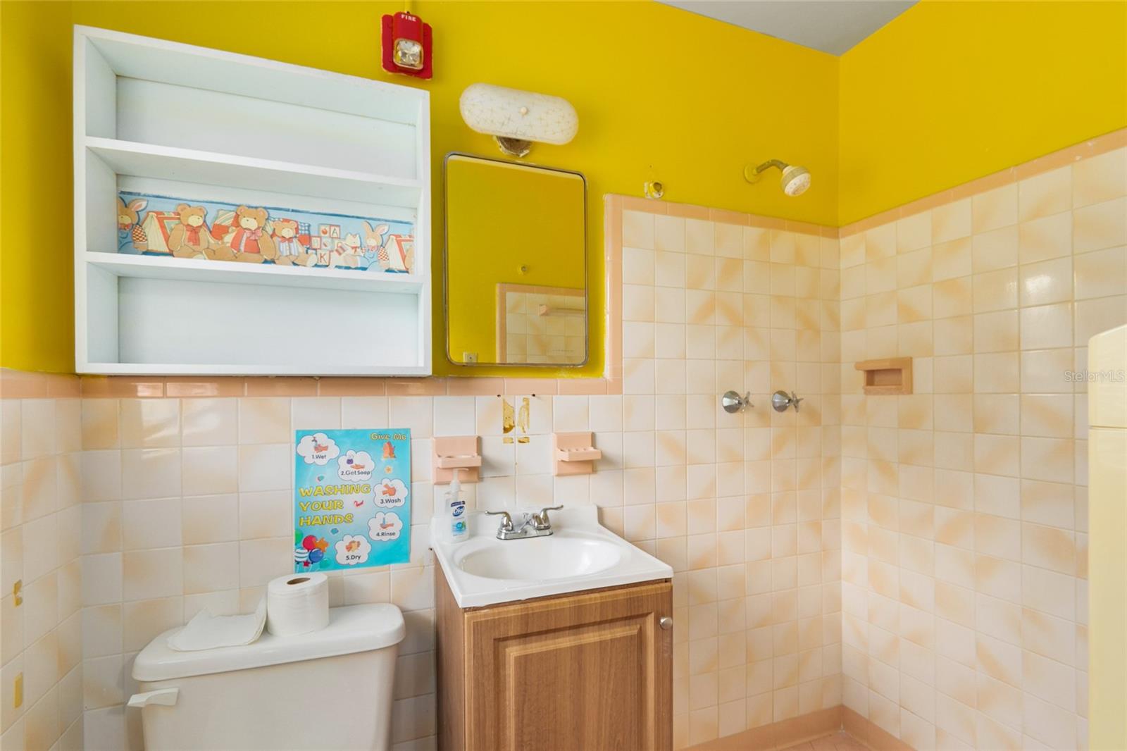 MONTOVALLO - Commercial Sale