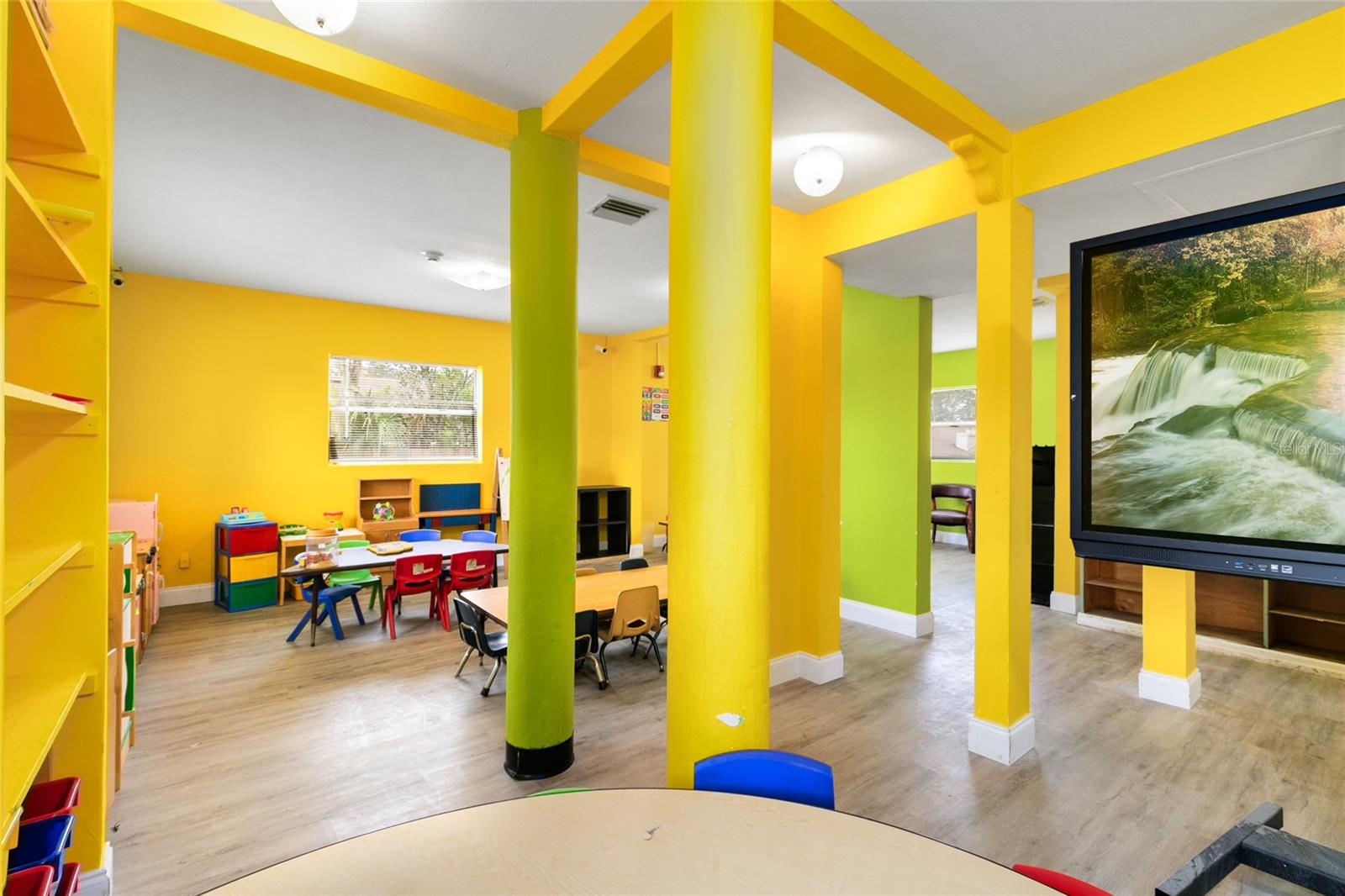 MONTOVALLO - Commercial Sale