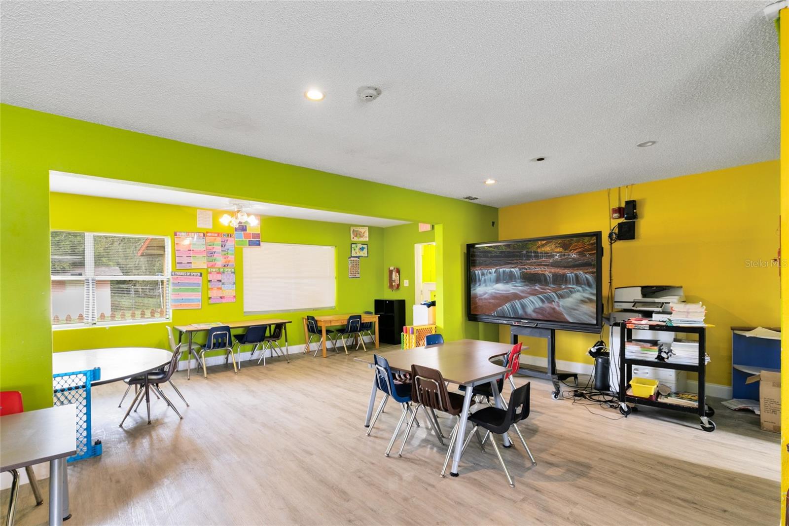 MONTOVALLO - Commercial Sale