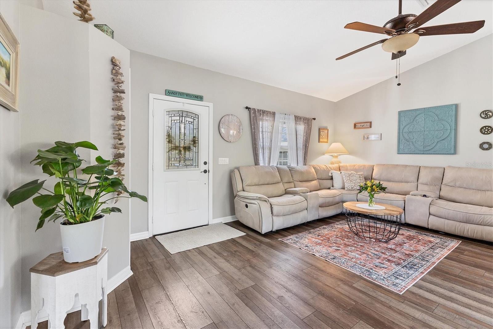 1820 MEADOW LARK LANE