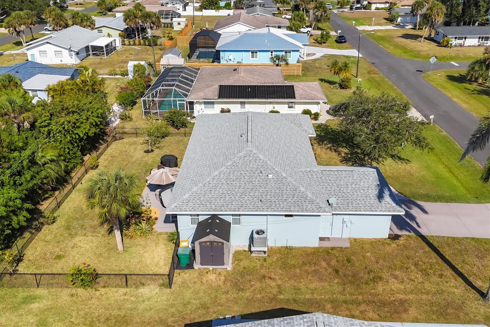 BREEZEWOOD MANOR - Residential