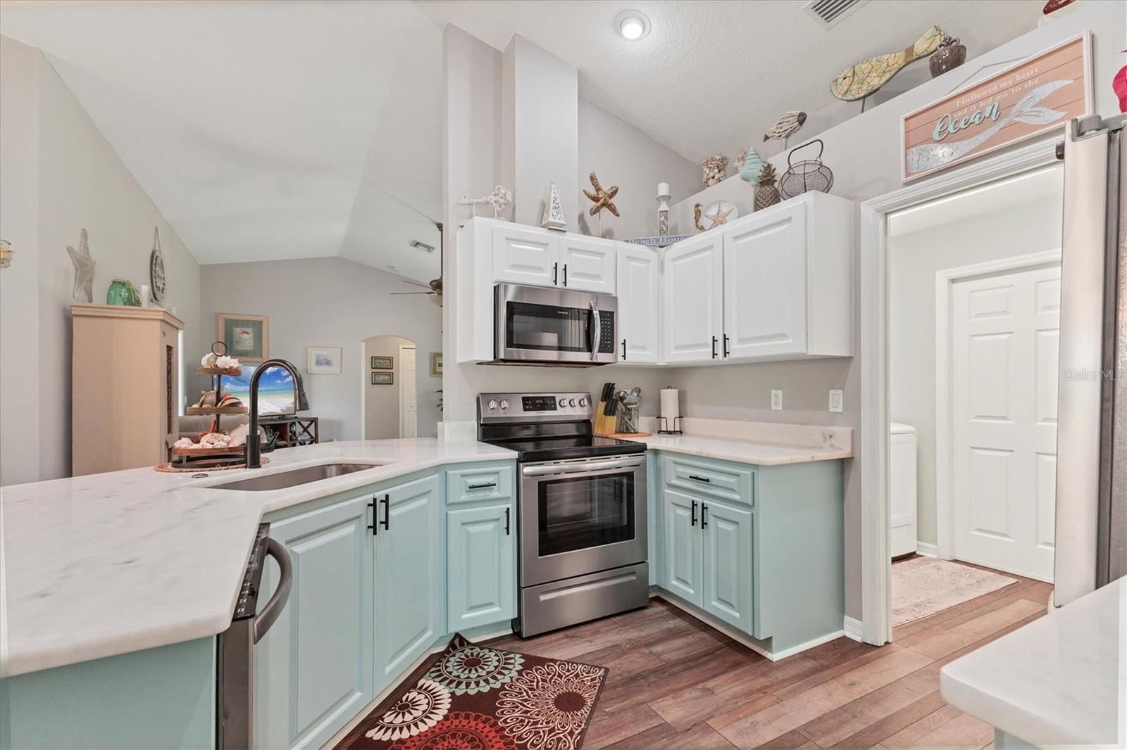 BREEZEWOOD MANOR - Residential