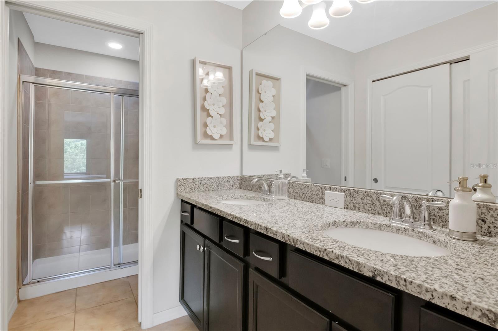 WINDSOR AT WESTSIDE PH 2B - Residential