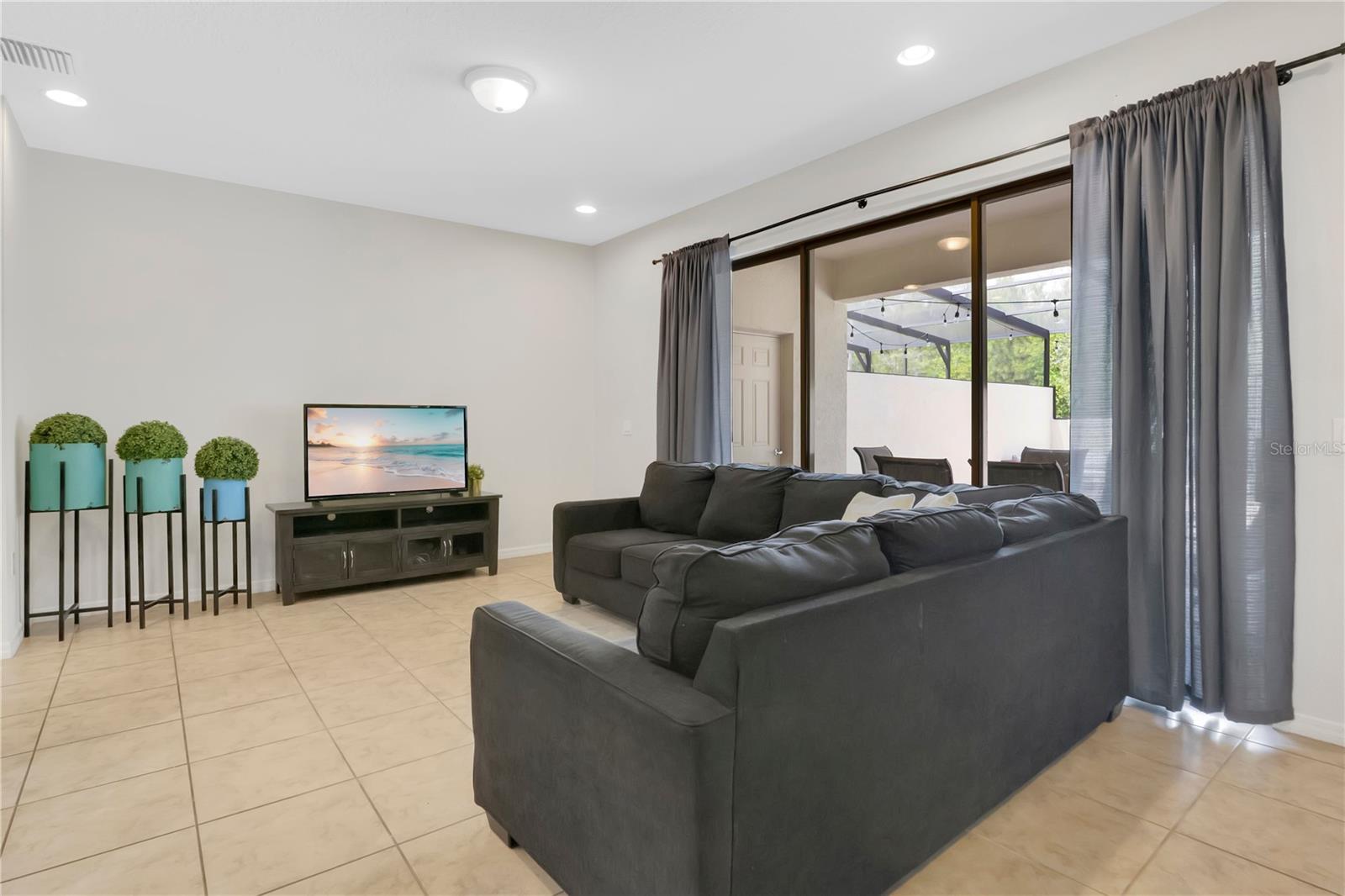 WINDSOR AT WESTSIDE PH 2B - Residential