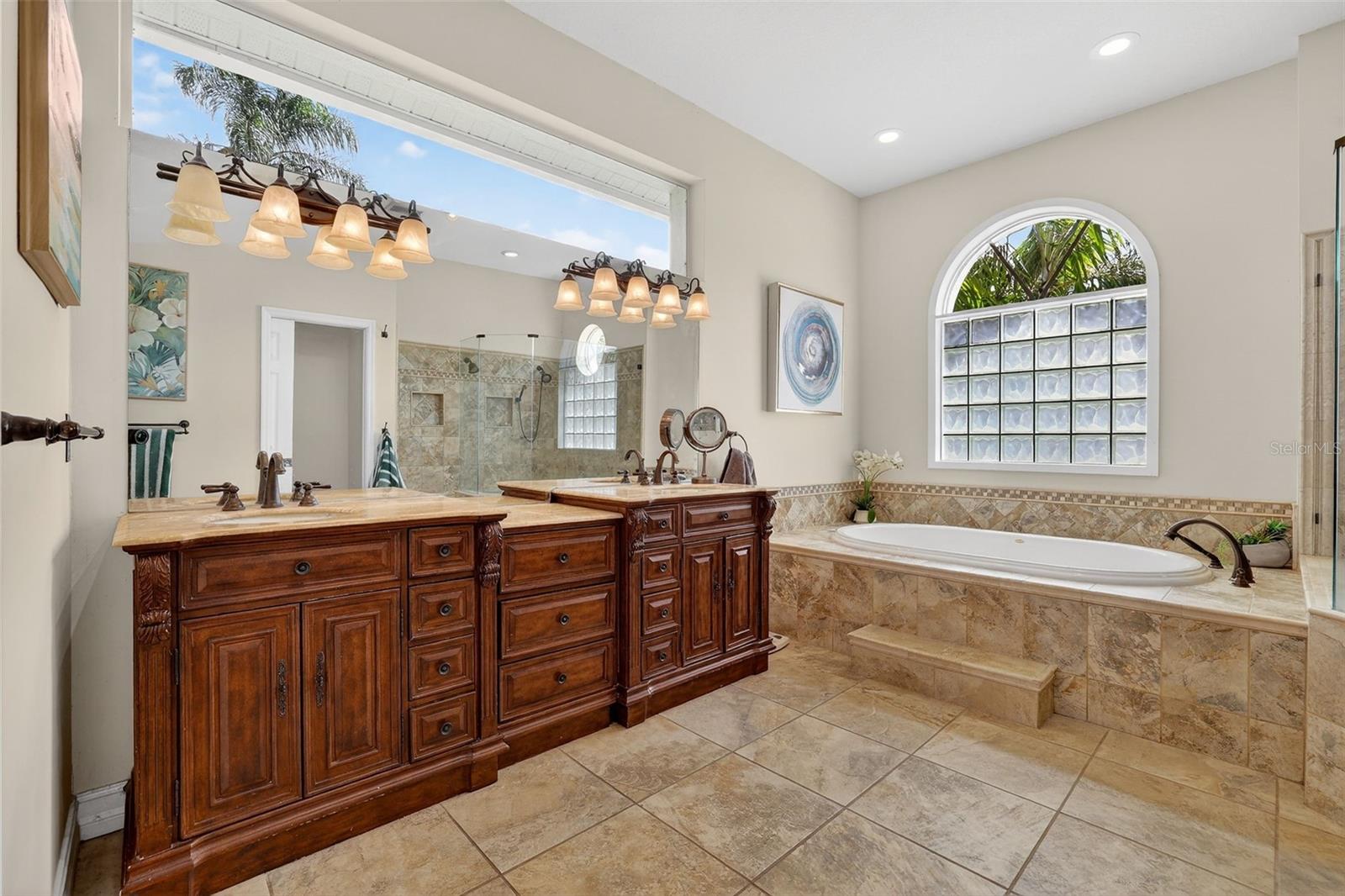 PELICAN BAY ESTATES AT SKIMMER POINT PH I - Residential