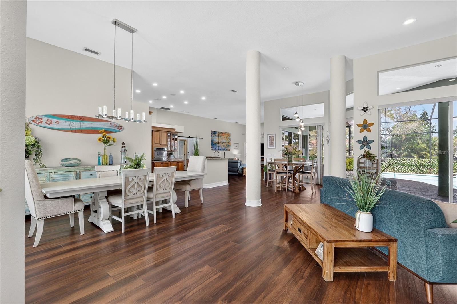 PELICAN BAY ESTATES AT SKIMMER POINT PH I - Residential