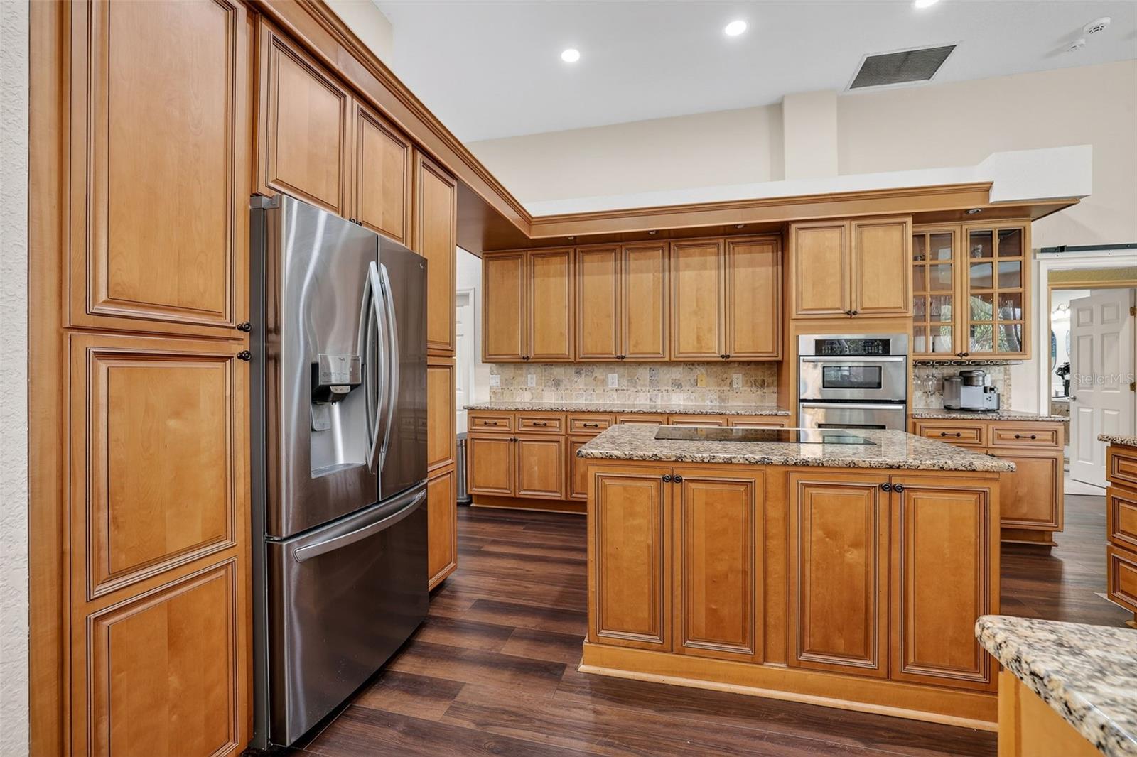PELICAN BAY ESTATES AT SKIMMER POINT PH I - Residential
