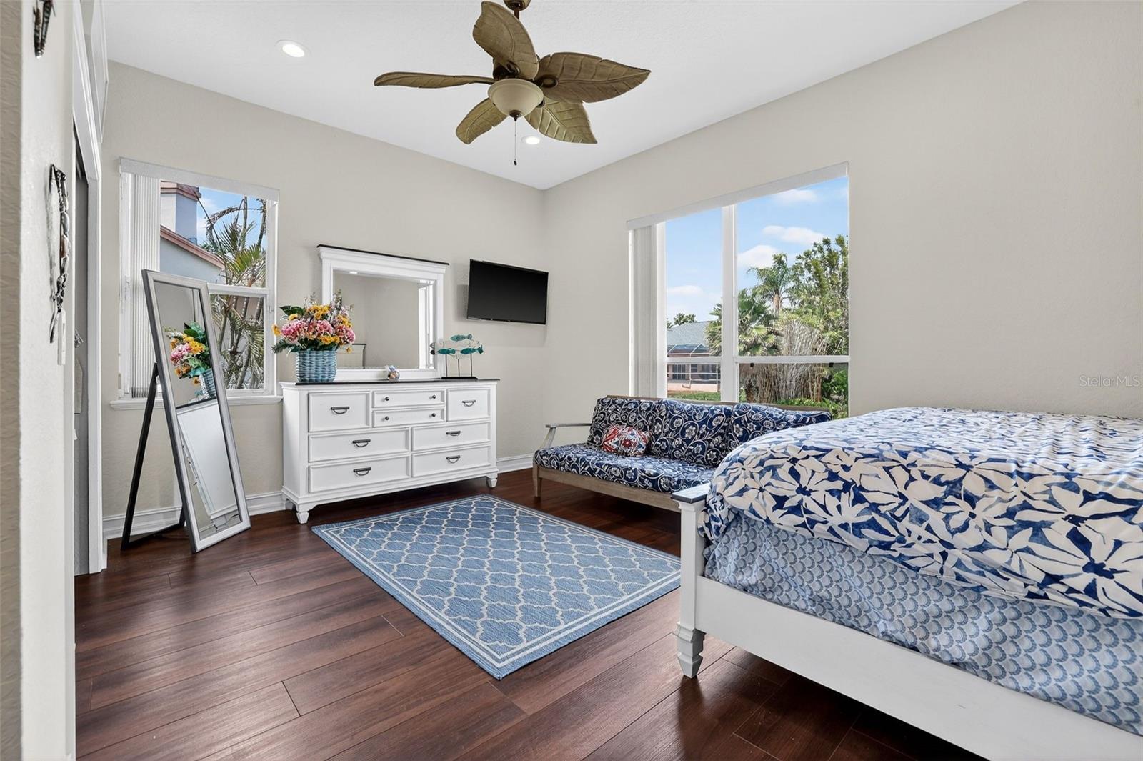 PELICAN BAY ESTATES AT SKIMMER POINT PH I - Residential