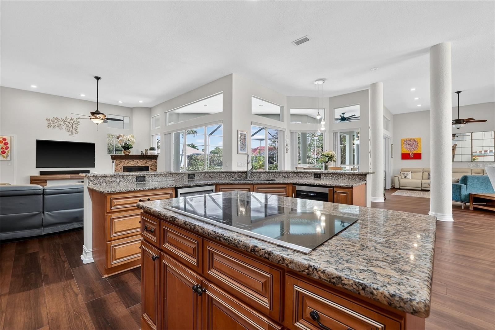 PELICAN BAY ESTATES AT SKIMMER POINT PH I - Residential