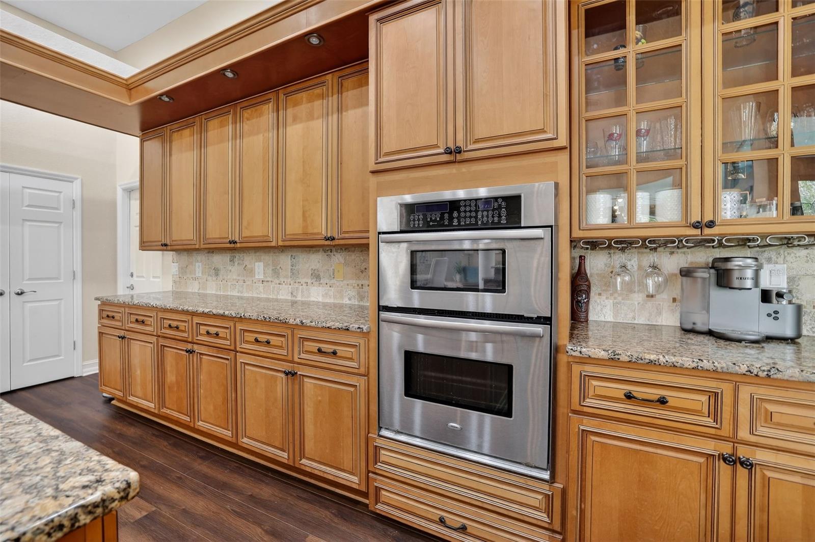 PELICAN BAY ESTATES AT SKIMMER POINT PH I - Residential
