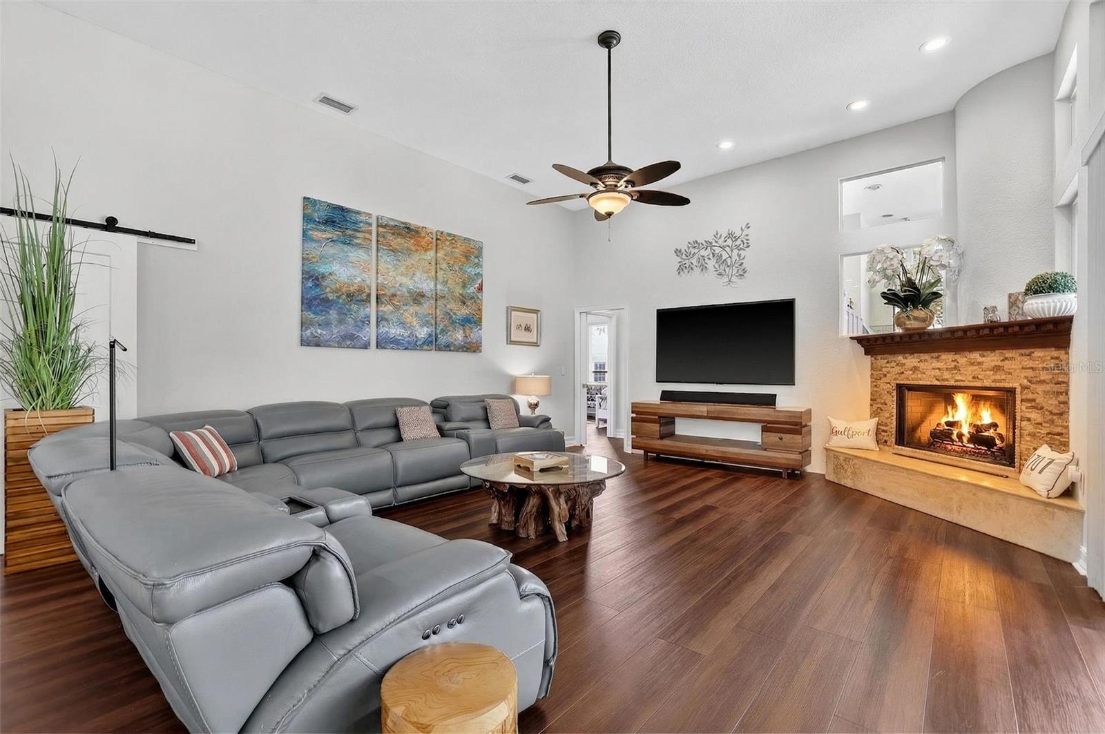 PELICAN BAY ESTATES AT SKIMMER POINT PH I - Residential