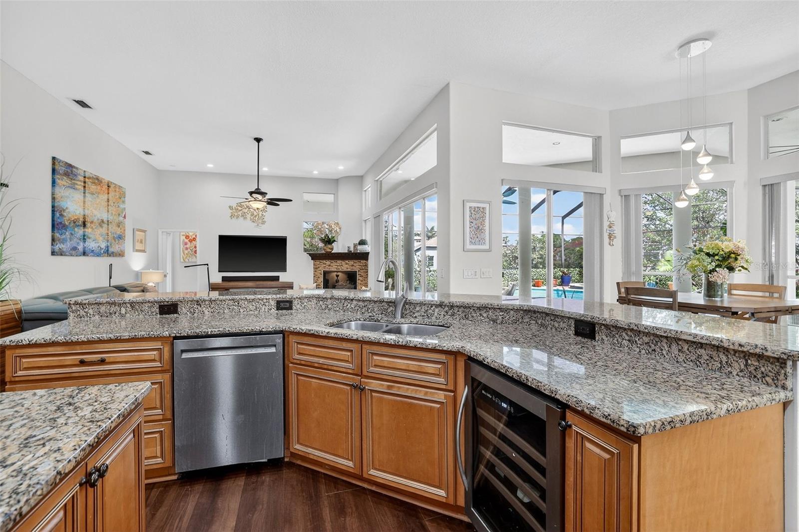 PELICAN BAY ESTATES AT SKIMMER POINT PH I - Residential