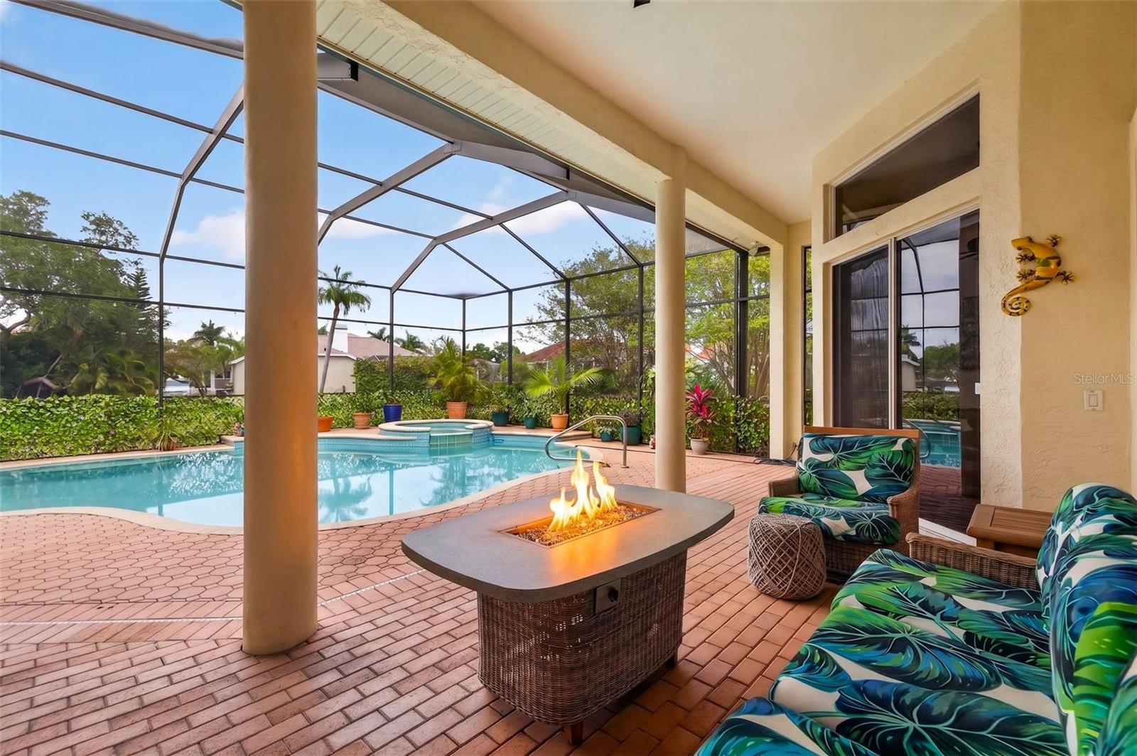 PELICAN BAY ESTATES AT SKIMMER POINT PH I - Residential