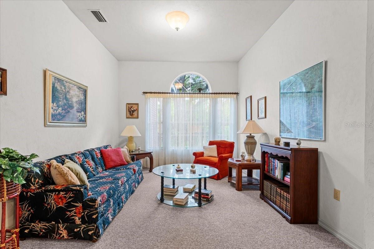 3952 NW 25TH CIRCLE