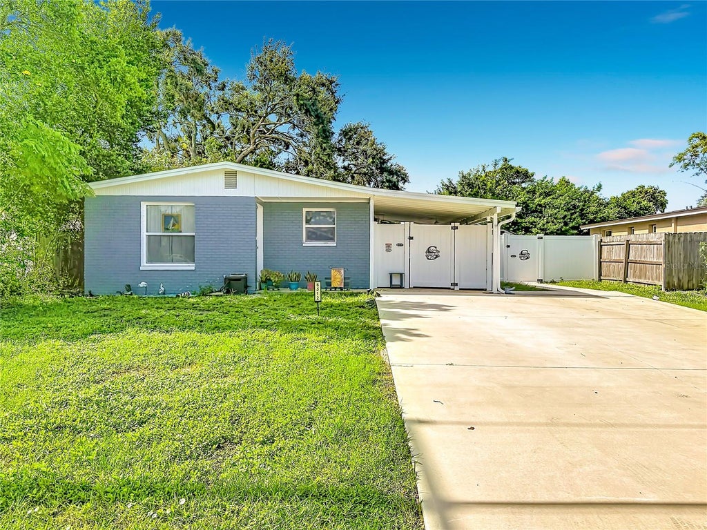Photo of 6512 W Chelsea Street, Tampa, FL 33634 (MLS # TB8538017)