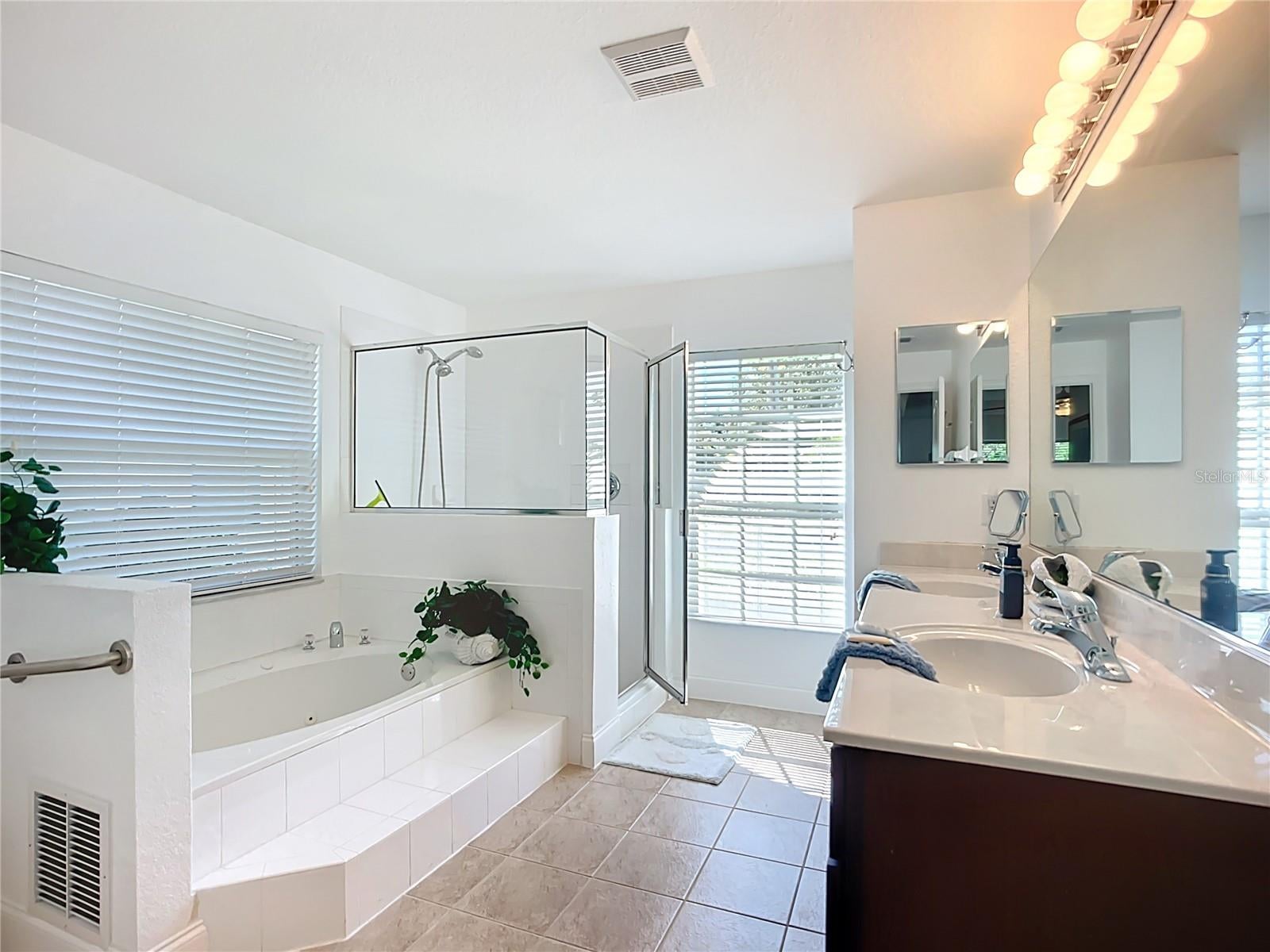 ROTONDA WEST LONG MEADOW - Residential Lease