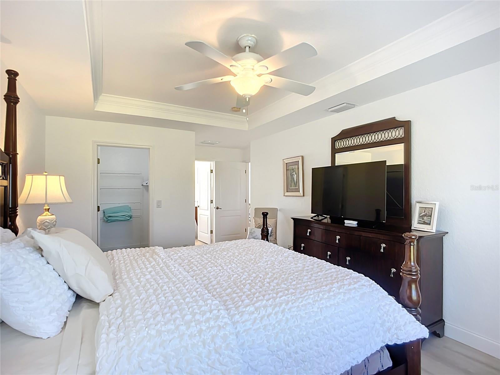 ROTONDA WEST LONG MEADOW - Residential Lease