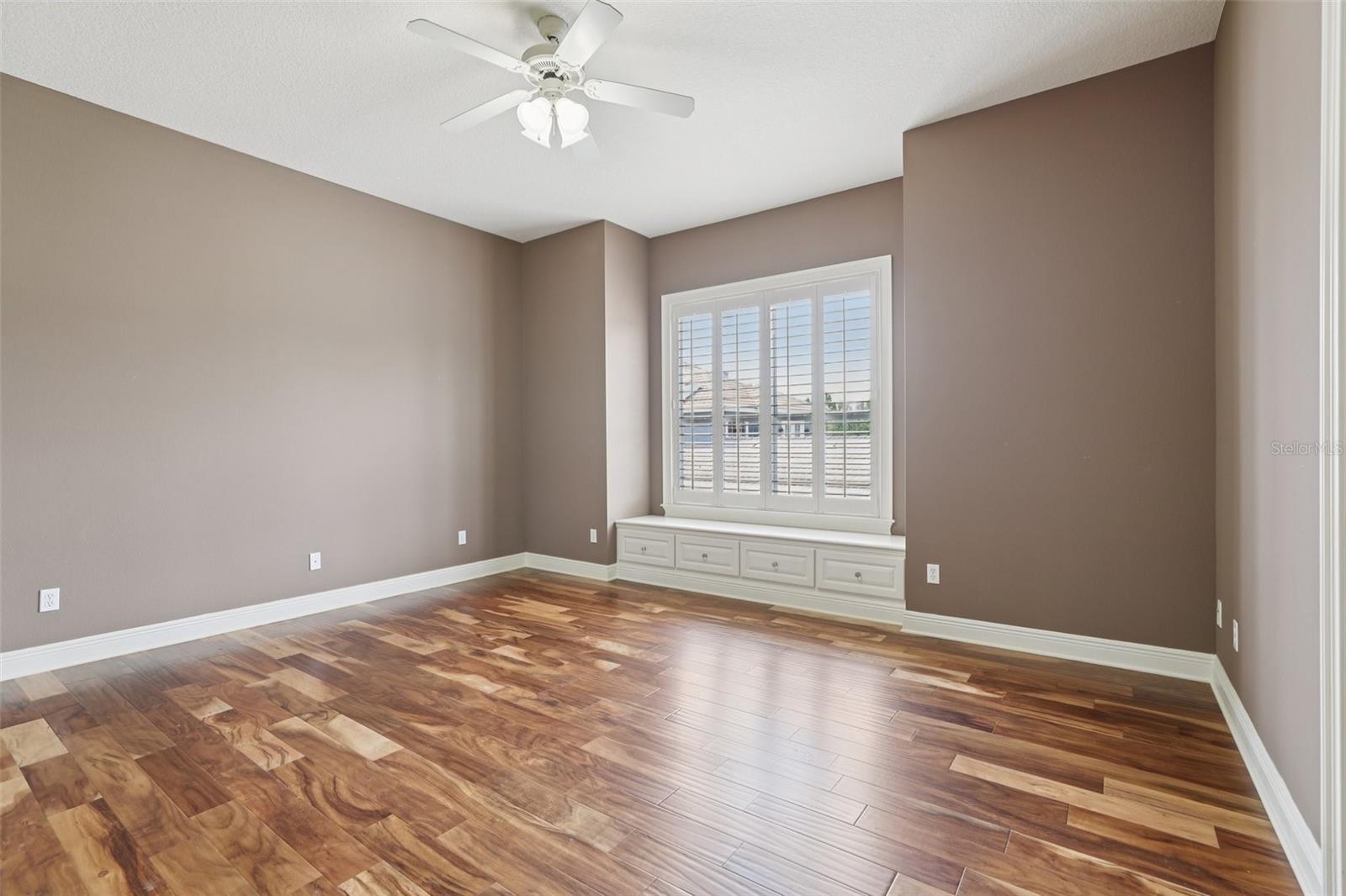 RESERVE 2 AT HEATHROW - Residential