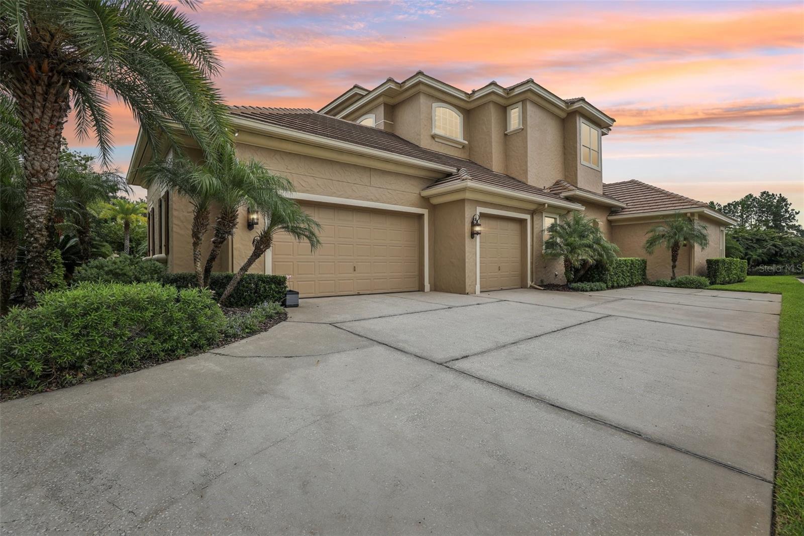 1086 HENLEY DOWNS PLACE