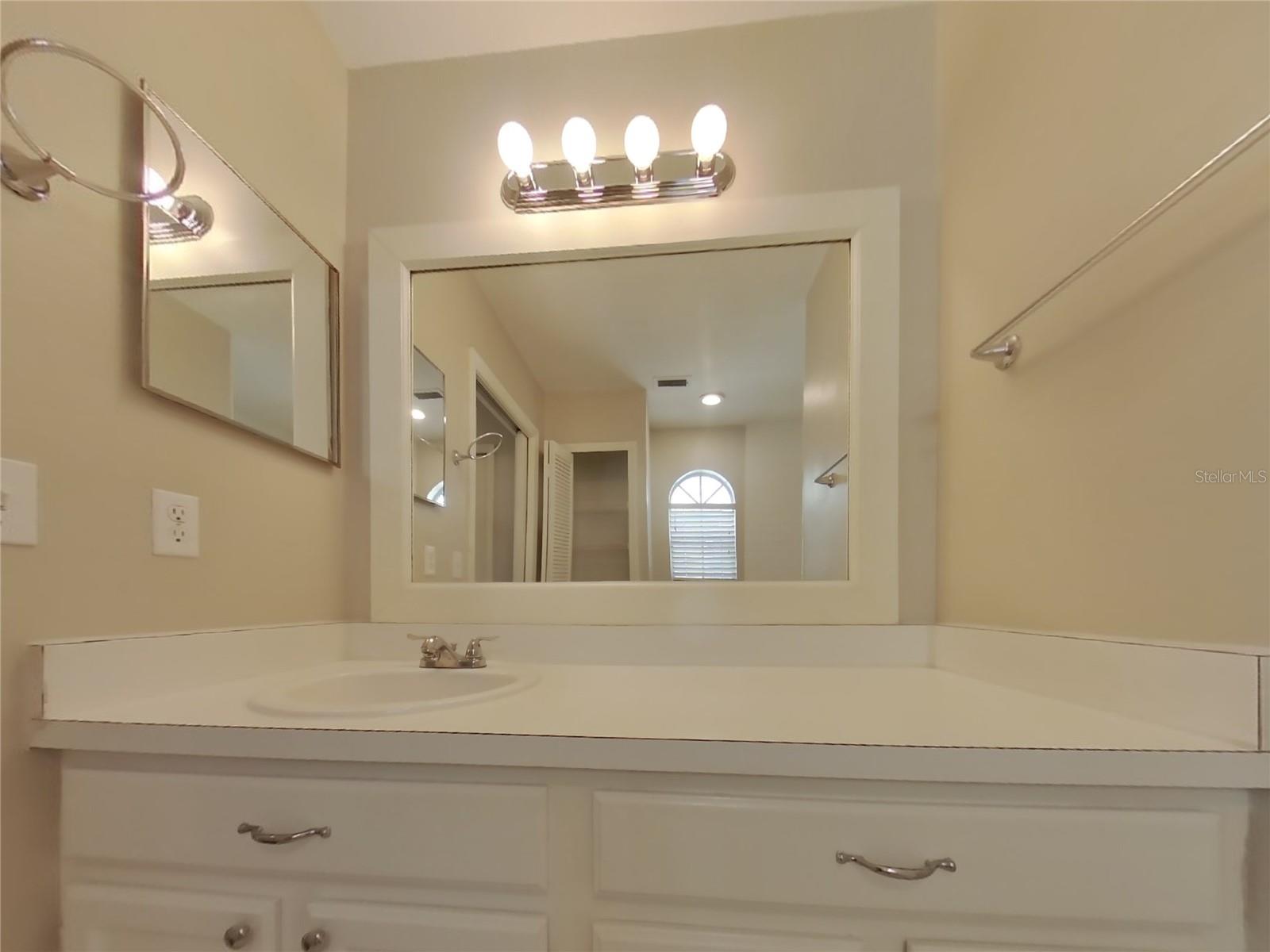 CHELSEA PARC - Residential Lease