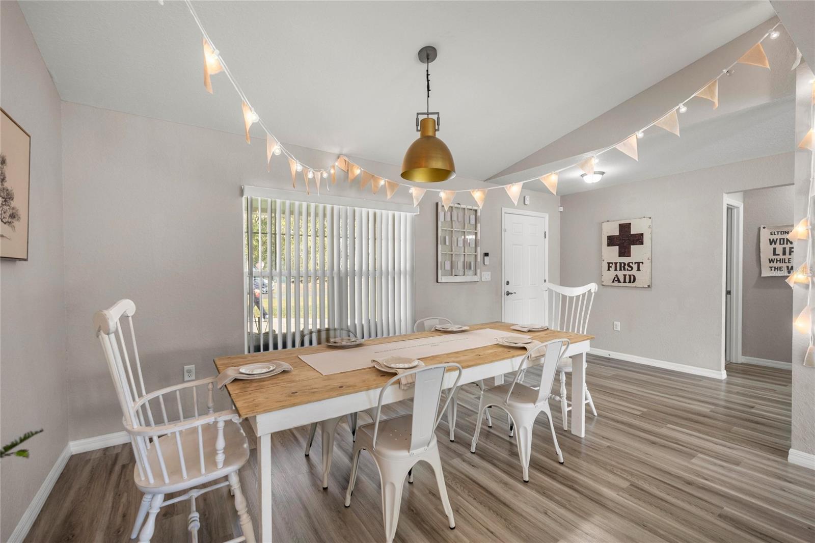 DUNNELLON OAKS SUB - Residential