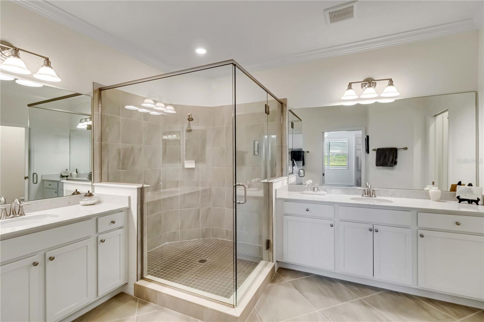 SARASOTA NATIONAL - Residential