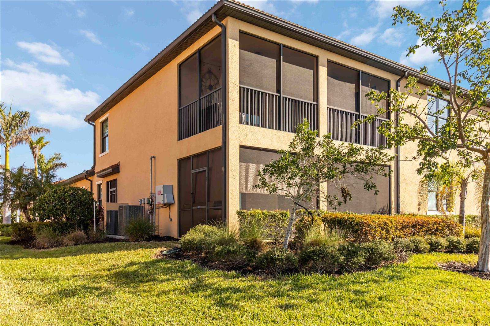 SARASOTA NATIONAL - Residential