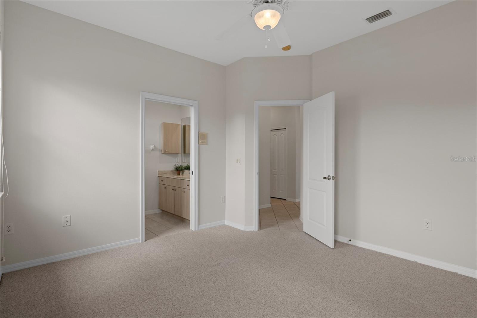 HAMPTON HILLS FIRST ADD - Residential