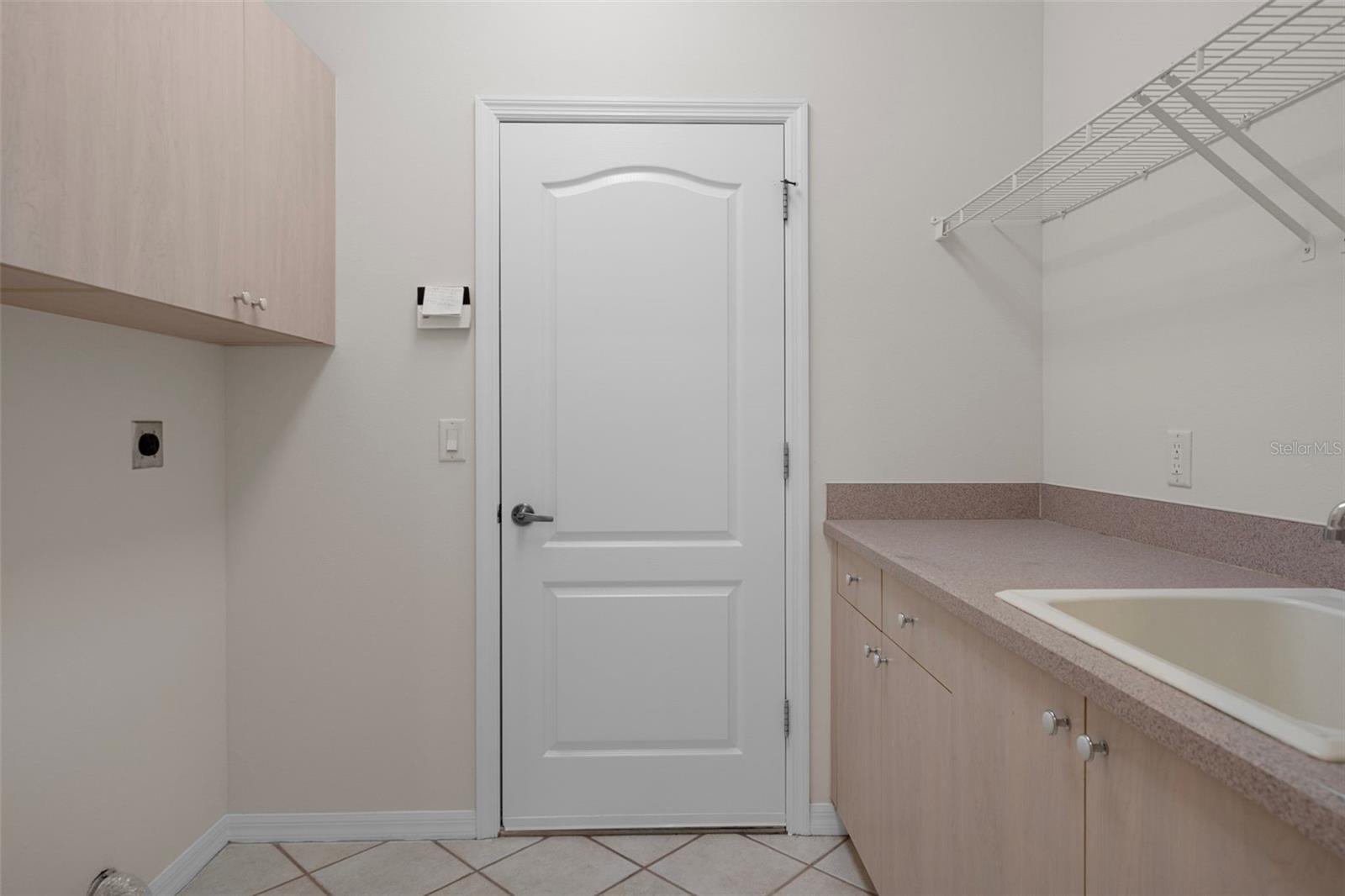 HAMPTON HILLS FIRST ADD - Residential