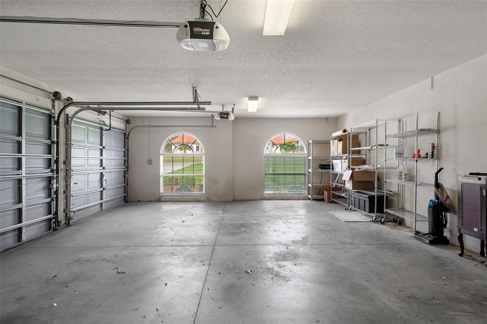 HAMPTON HILLS FIRST ADD - Residential