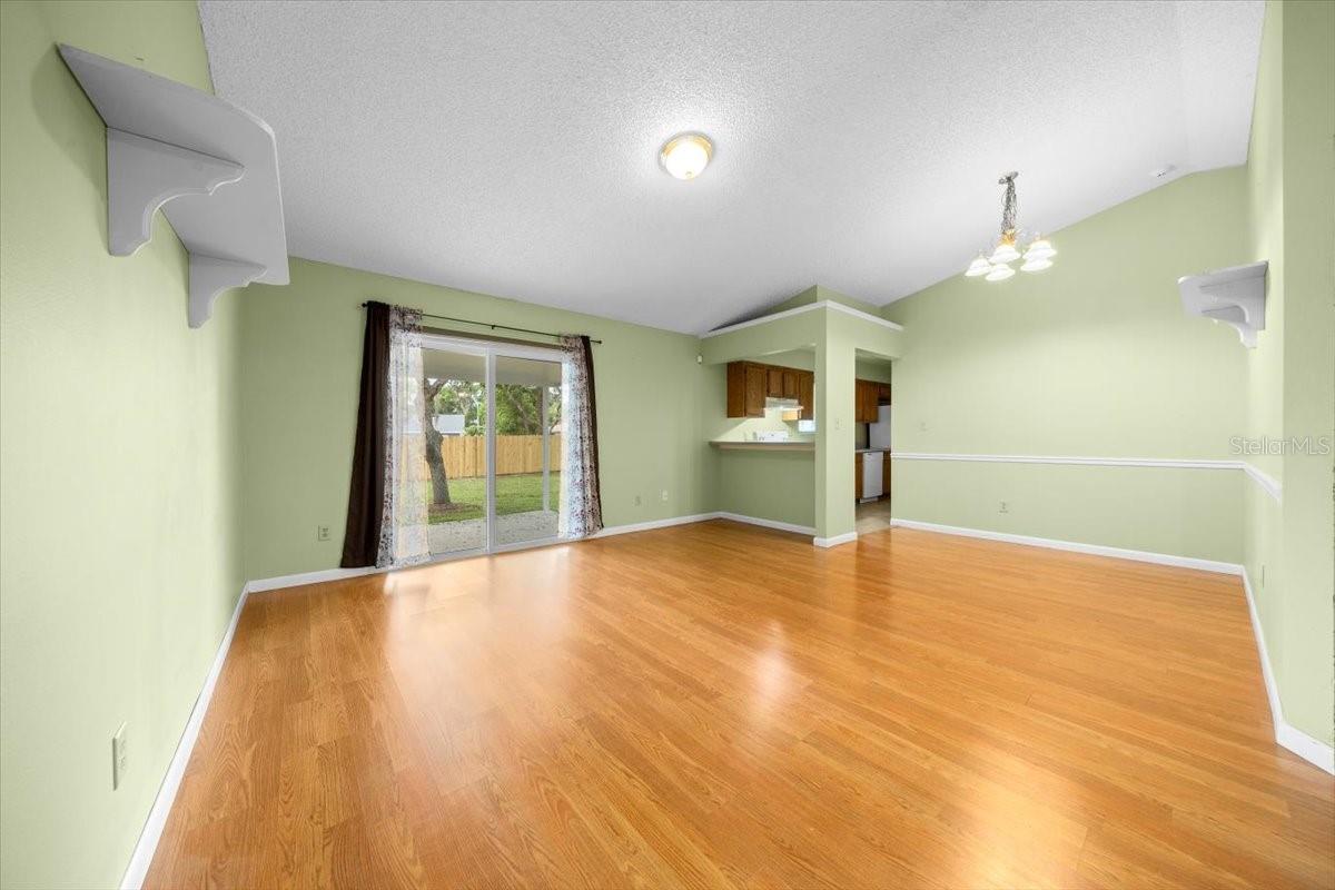 605 SHERWOOD OAKS CIRCLE