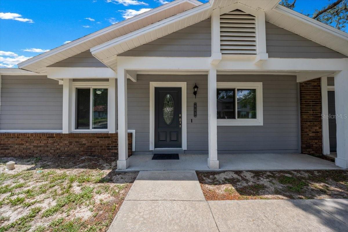 605 SHERWOOD OAKS CIRCLE