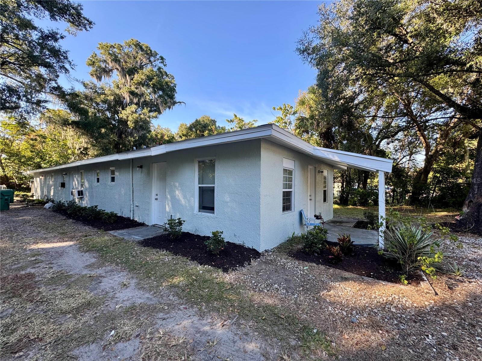 VOLUSIA CO ABST TITLE & INV CO RESUB BLK 18 - Residential Lease