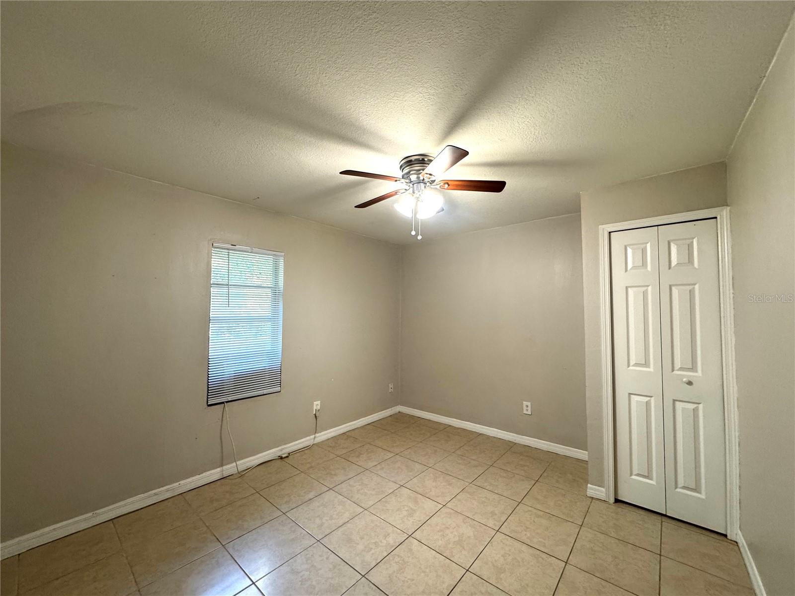 VOLUSIA CO ABST TITLE & INV CO RESUB BLK 18 - Residential Lease