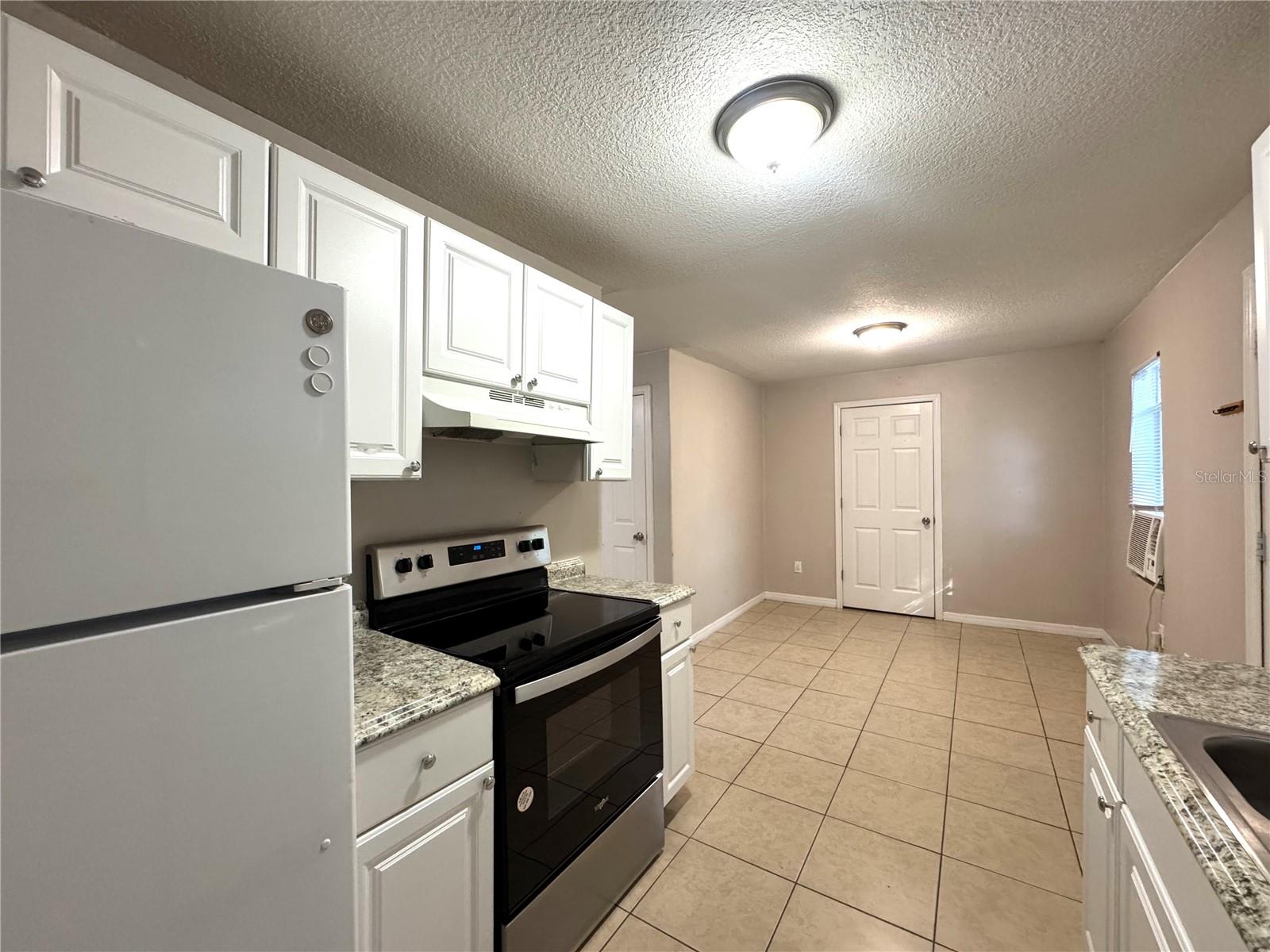 VOLUSIA CO ABST TITLE & INV CO RESUB BLK 18 - Residential Lease