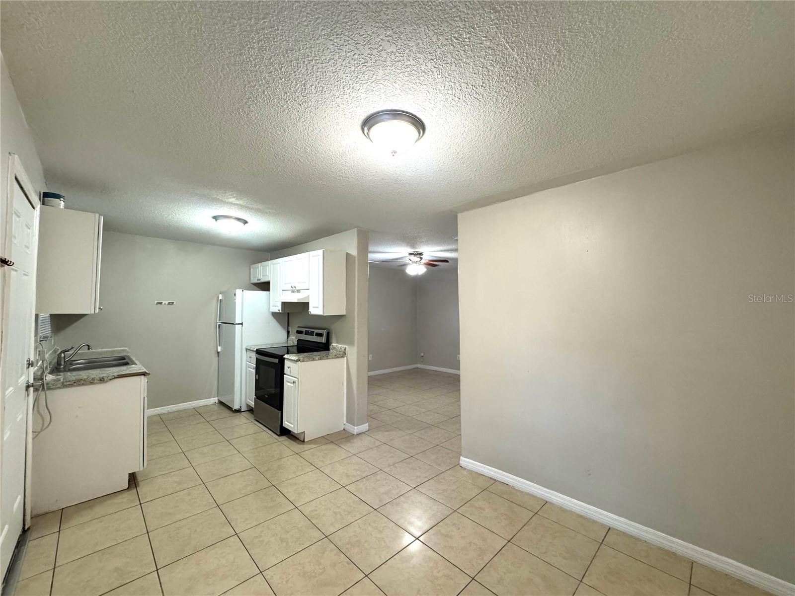 VOLUSIA CO ABST TITLE & INV CO RESUB BLK 18 - Residential Lease