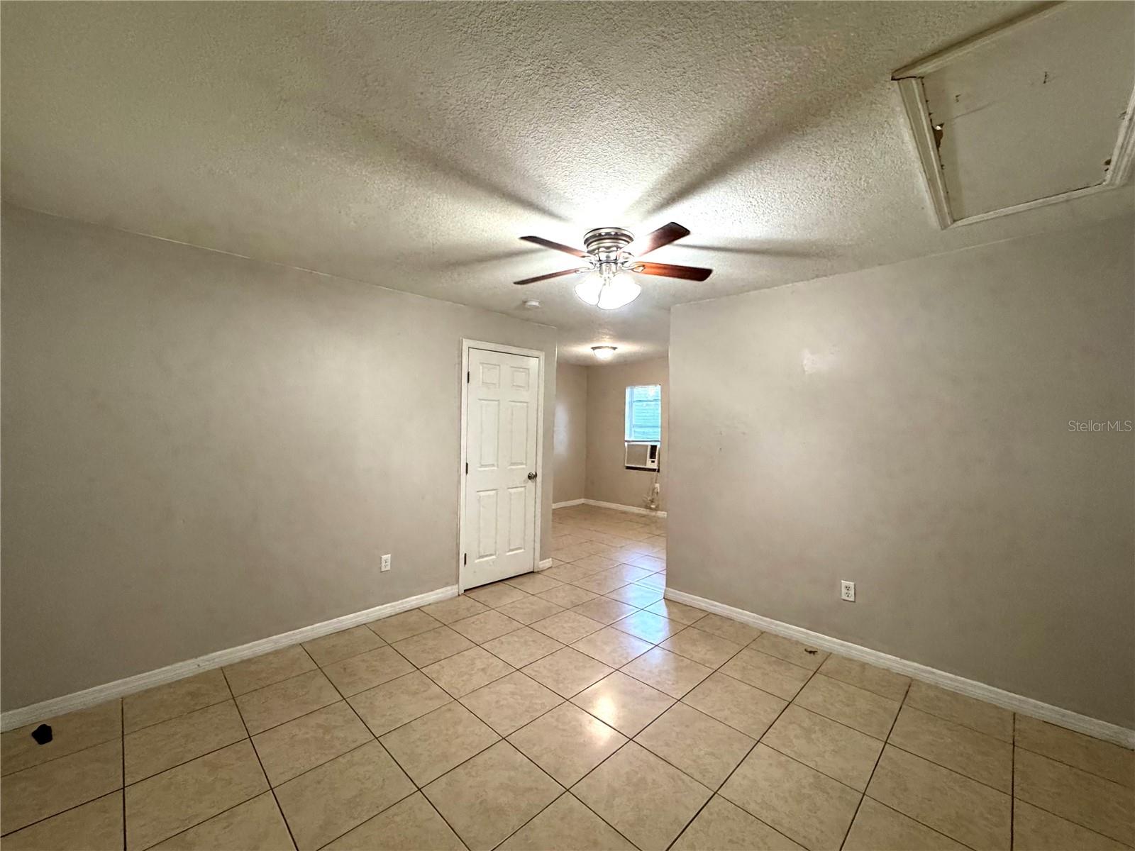 VOLUSIA CO ABST TITLE & INV CO RESUB BLK 18 - Residential Lease