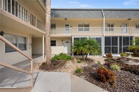 528 BARCELONA AVENUE 114 VENICE FL 34285