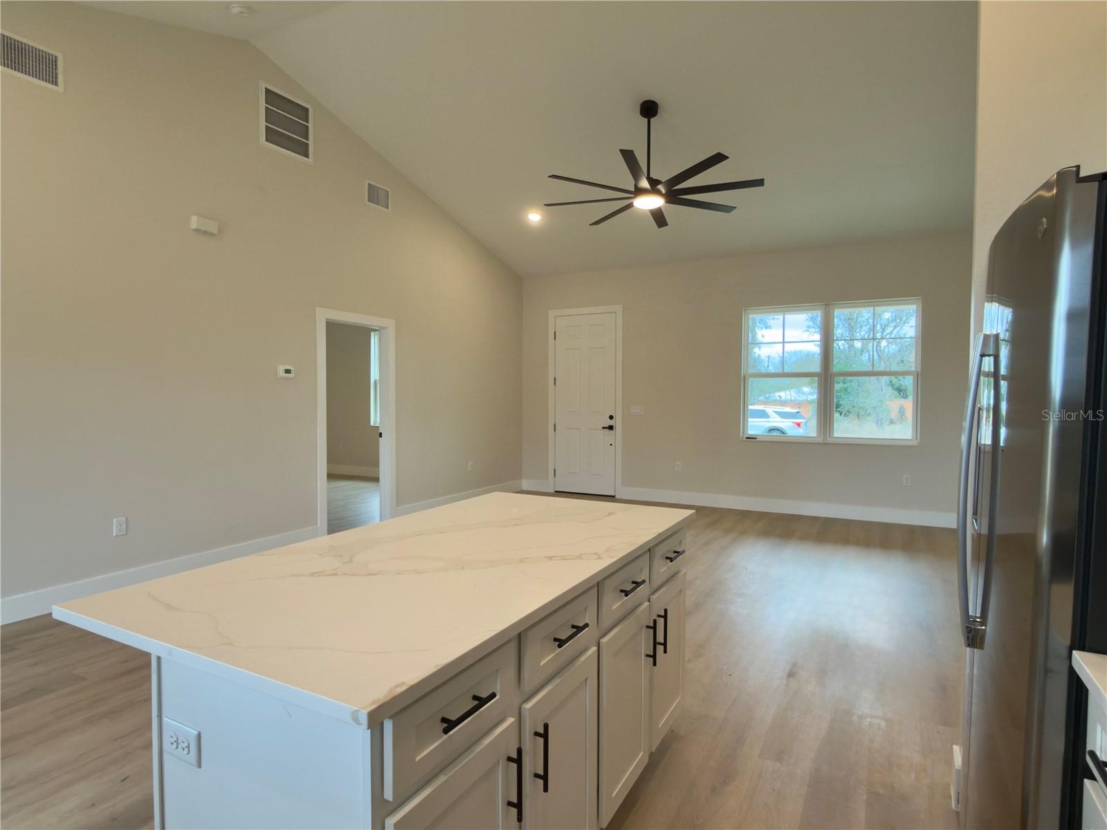 RED-HILL FARMS - Residential