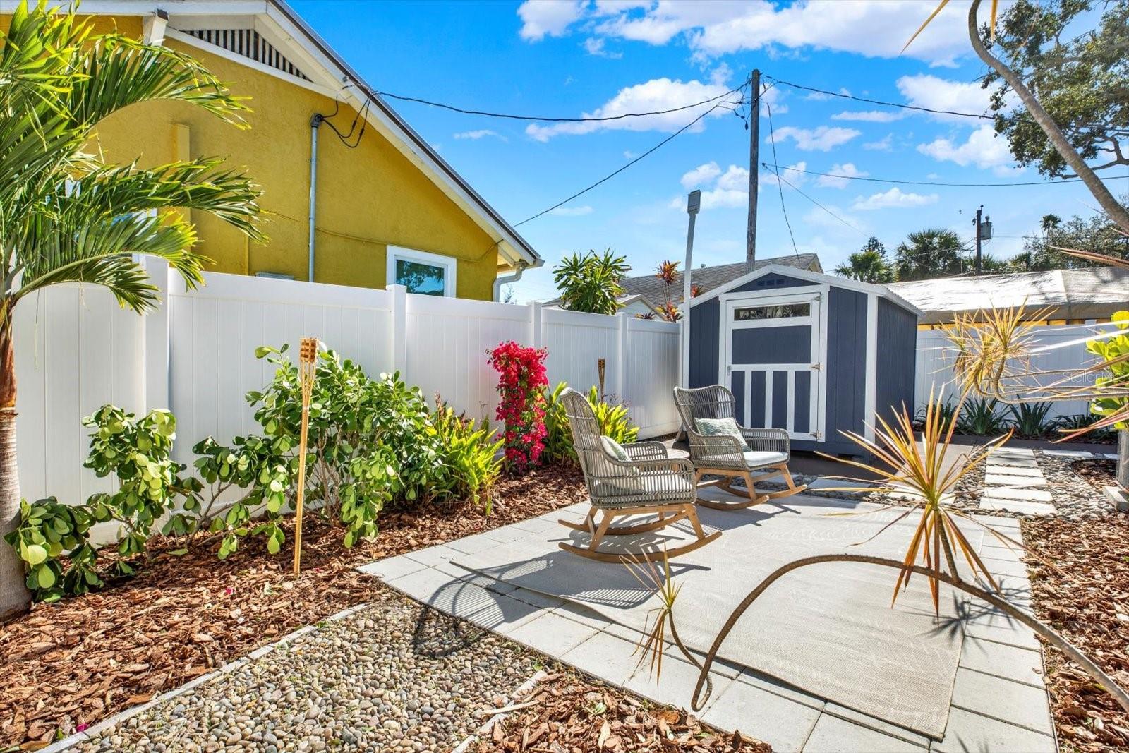 ROUSLYNN - Residential