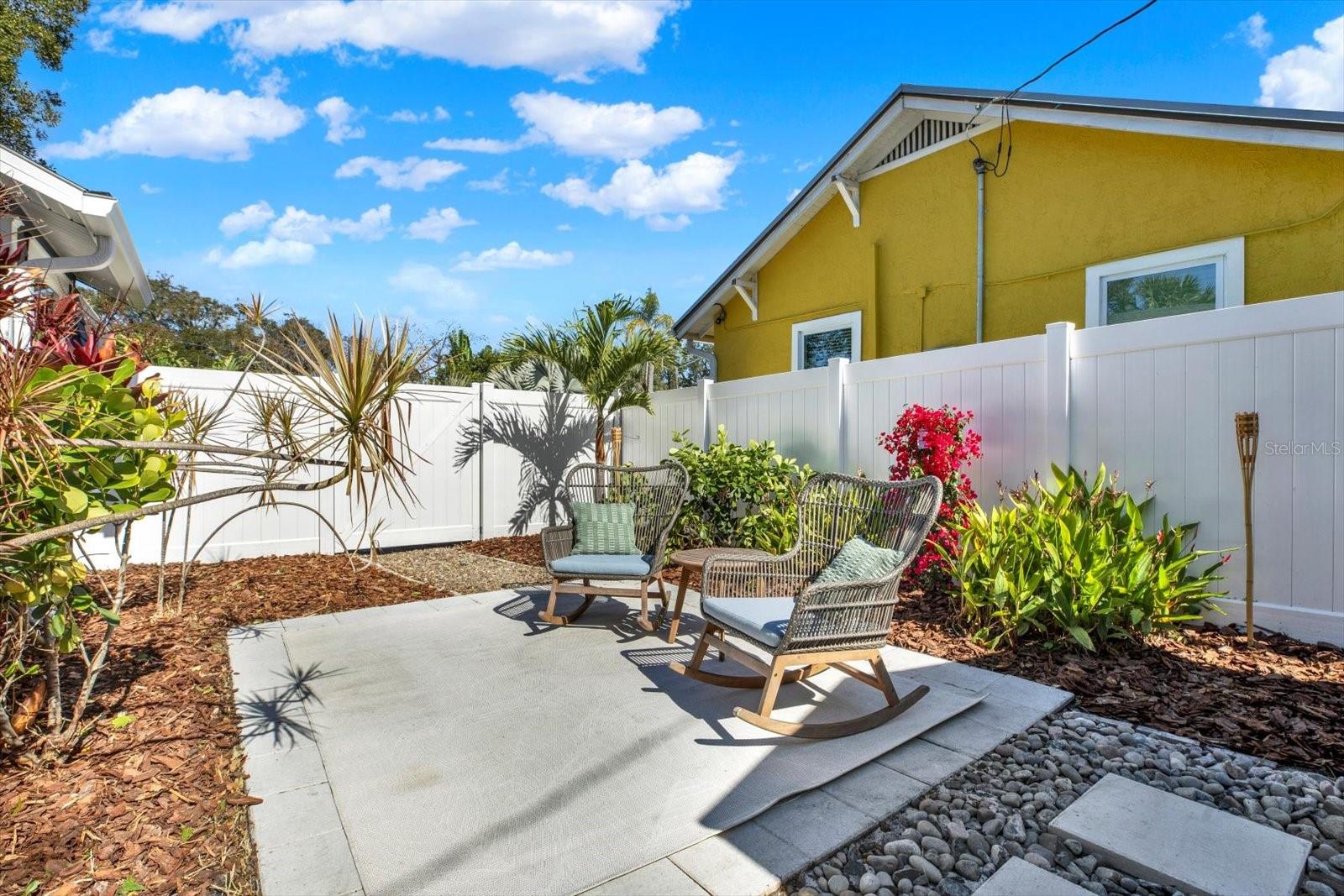 ROUSLYNN - Residential