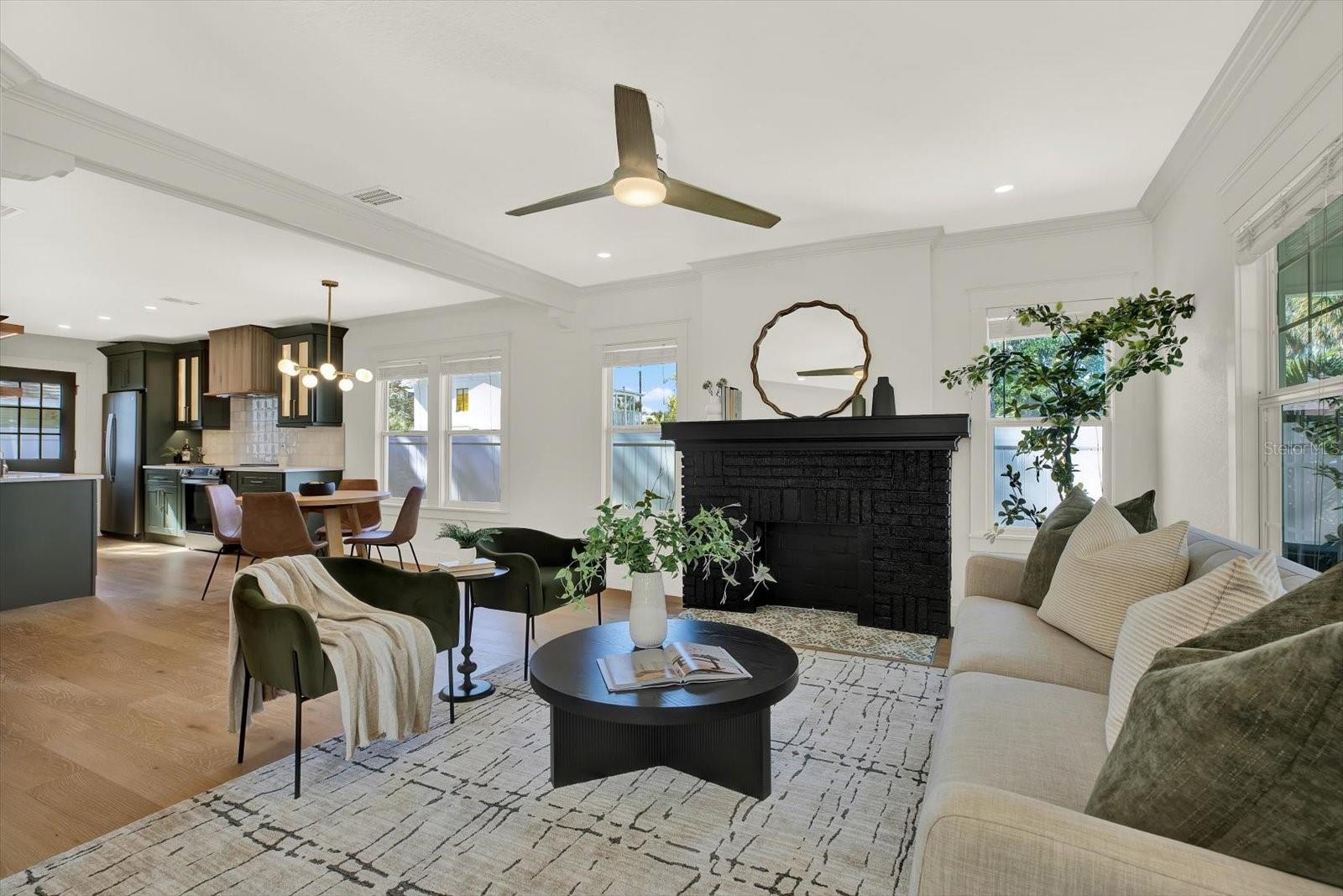 ROUSLYNN - Residential